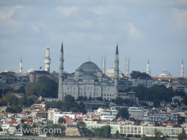istanbulfromwater07.jpg