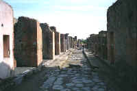 2504pompeii.jpg (41608 bytes)